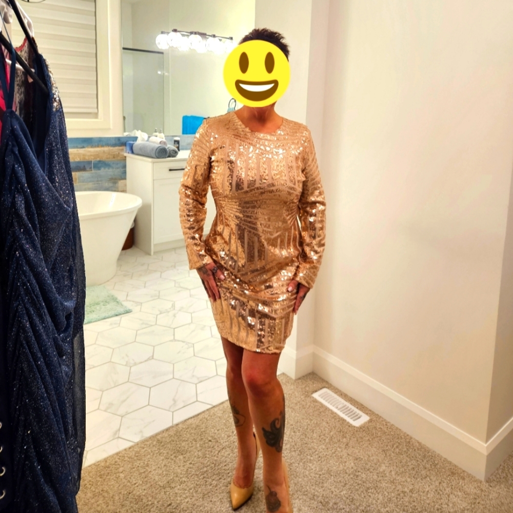 Beautiful Champaign Rose Gold sequins dress sz 10